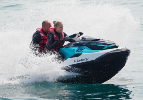 Moto de Agua Sin Licencia