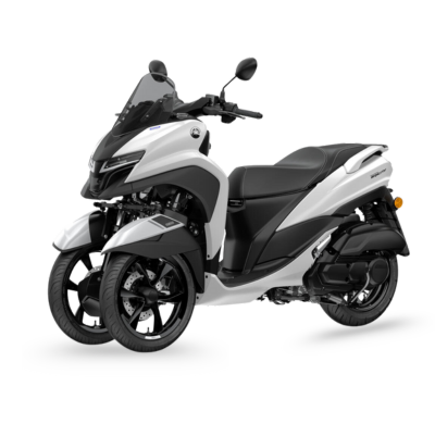 Alquilar moto Yamaha Tricity 125cc en Barcelona