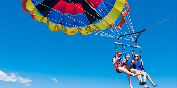 Parasailing experience in Barcelona